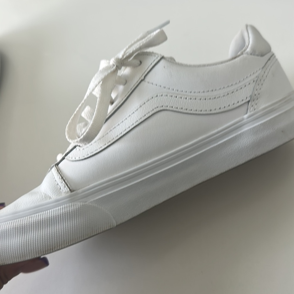 Vans deluxe comfort size 8